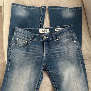 BKE Buckle Daytrip Aquarius Kick Flare 27R